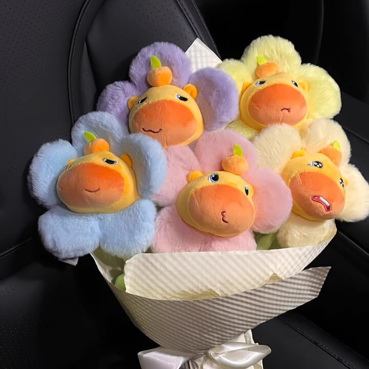 Duoai Capybara Lulu Plush Bouquet – 13" (33cm) Gift for Qixi, Valentine’s & Teachers’ Day Duoai Plush