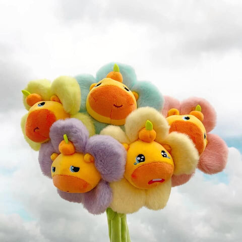 Duoai Capybara Lulu Plush Bouquet – 13" (33cm) Gift for Qixi, Valentine’s & Teachers’ Day Duoai Plush